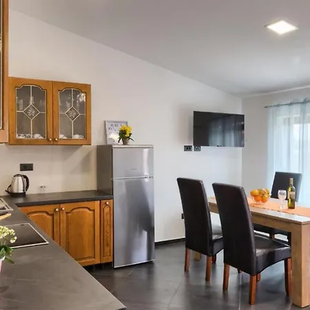 Ines Apartament Pula