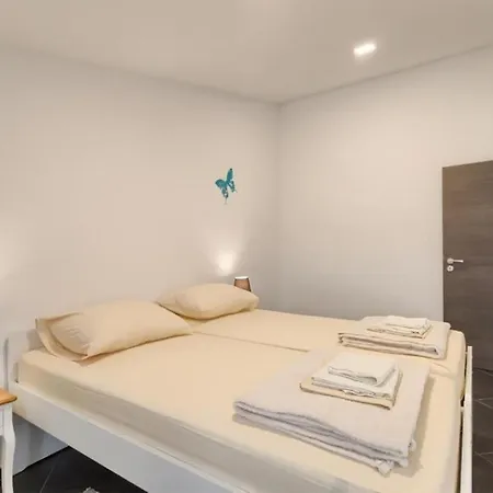 Apartment Ines Pula