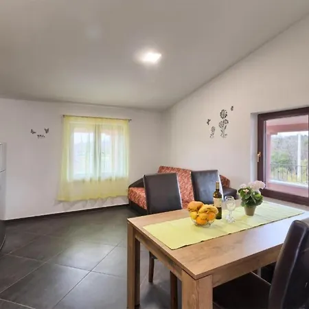 Apartment Ines *