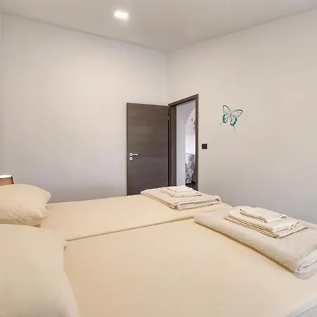 Apartment Ines *